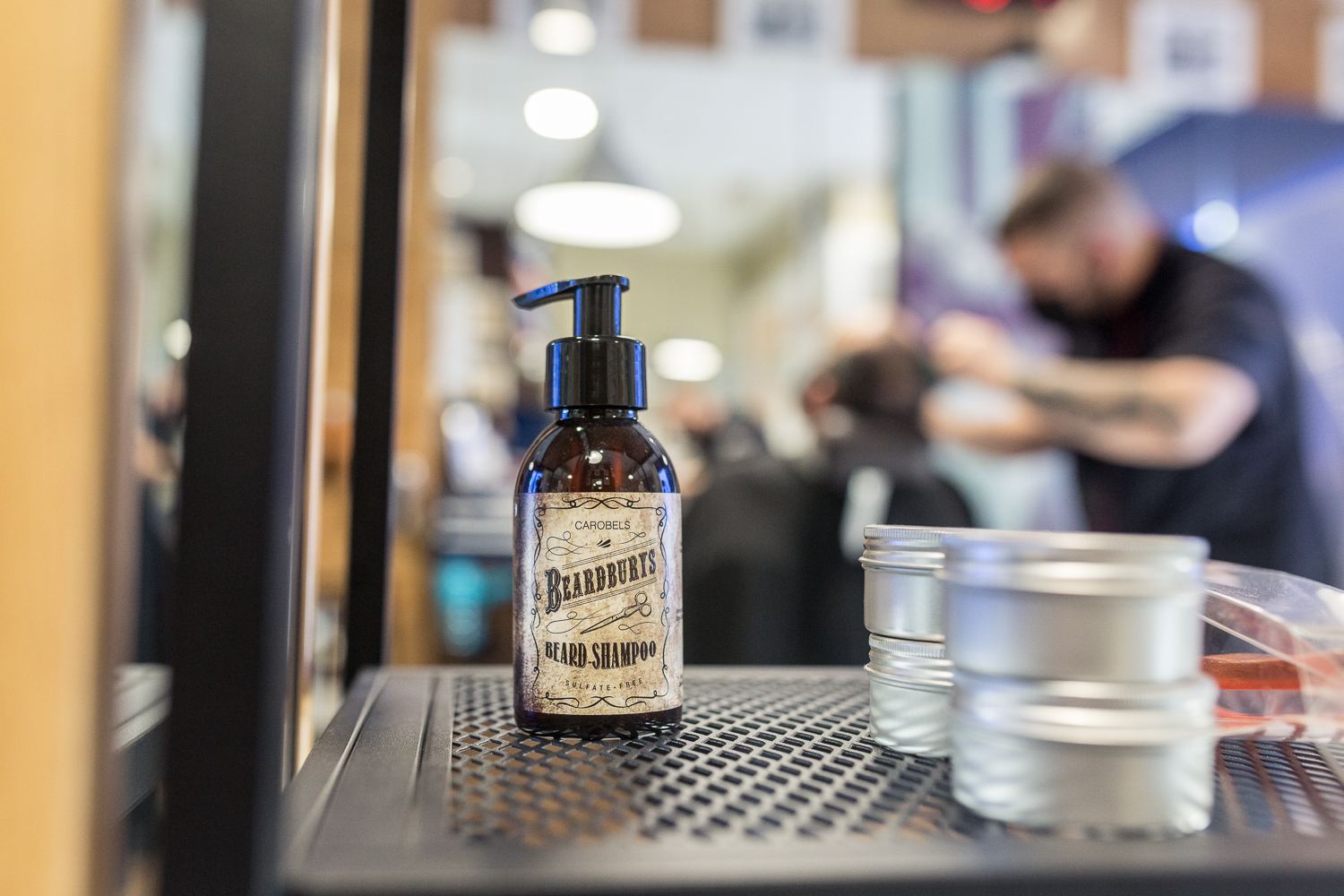 Producto de champú para barba